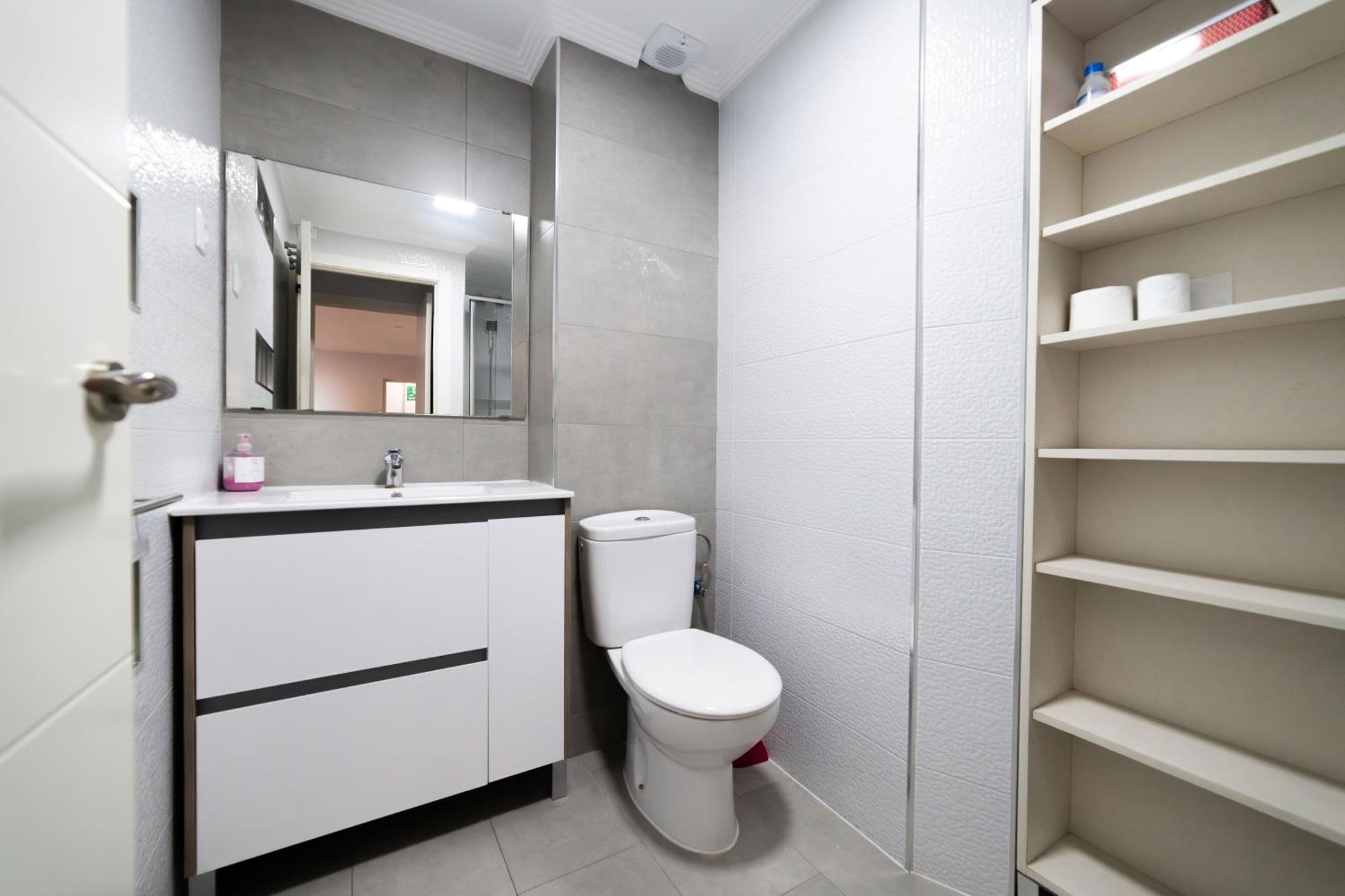 Hotel Quatre Llunes ซานตาโปลา ภายนอก รูปภาพ